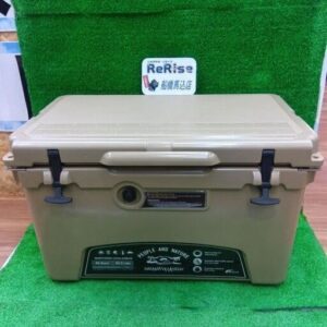 FEELDOOR<br>ノーザンクーラーボックス 42.5リットル【船橋馬込店:ITA9SHCUUUGA】