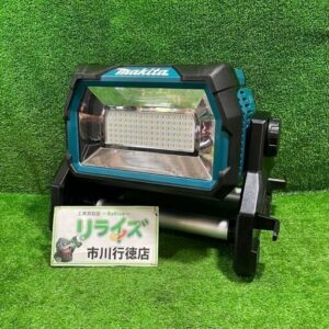 makita/マキタ<br>ML809 充電式スタンドライト 本体のみ【市川行徳店:ITUW2VM99JCJ】
