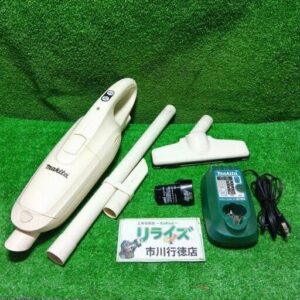 makita/マキタ<br>充電式クリーナー CL102D【市川行徳店:IT74WG5F6Y1C】